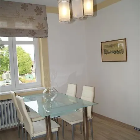 Apartman U Stadionu Broumov Zewnętrze zdjęcie