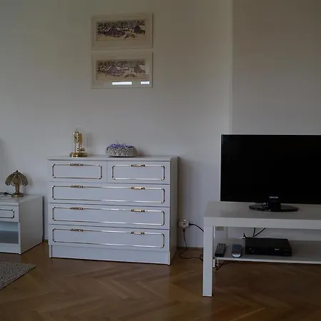 Apartman U Stadionu Broumov Zewnętrze zdjęcie